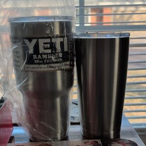 YETI Silver Tumblers Set